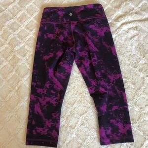 Purple & Black Lululemon Wunder Under Crop II